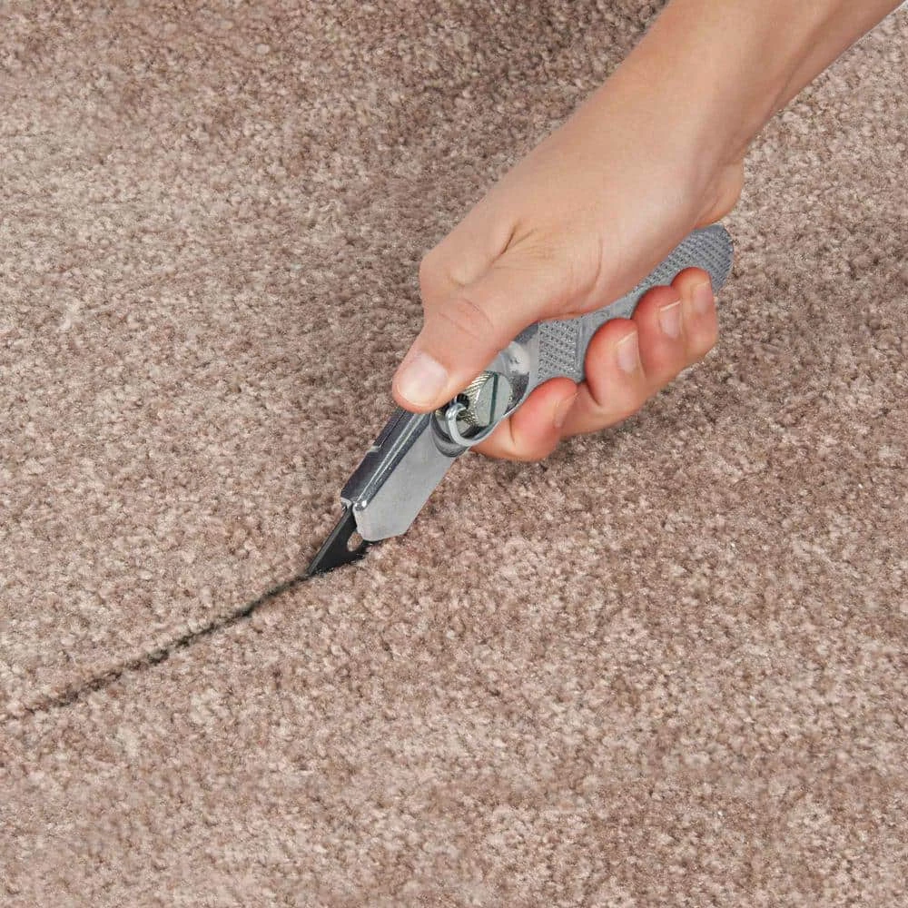 Round-End Carbon Steel Carpet Blades and Quick Blade Dispenser with Used Blade Storage (100-Pack) by ROBERTS - Image 2