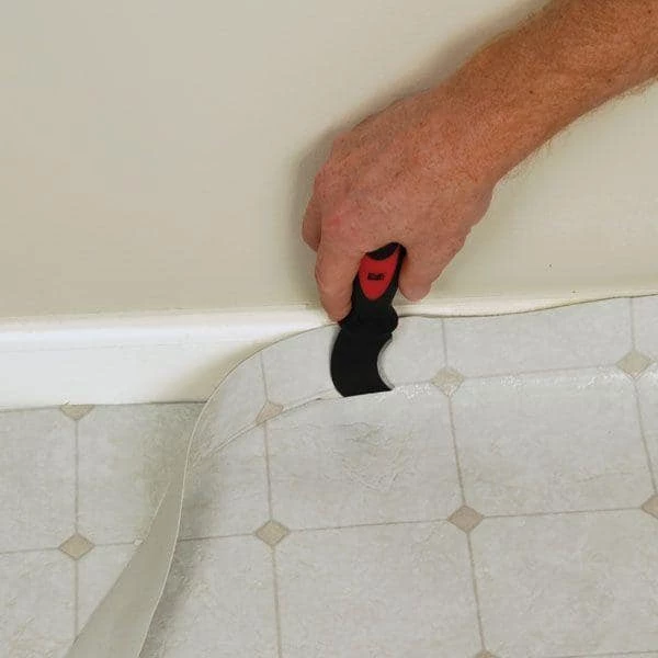 Vinyl Flooring Knife with Curved Blade by ROBERTS - Image 2